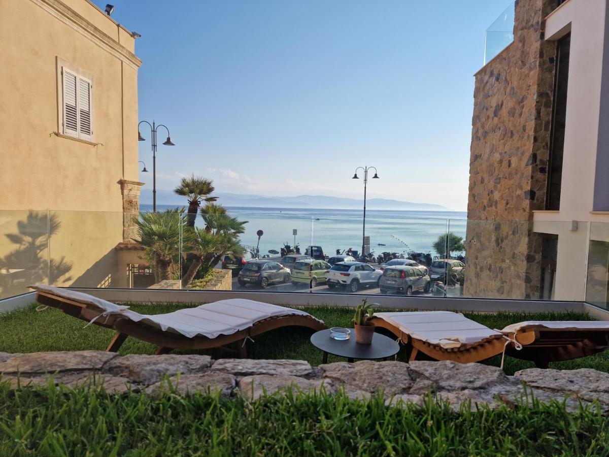 Ngonia Bay Boutique Hotel Milazzo Luaran gambar