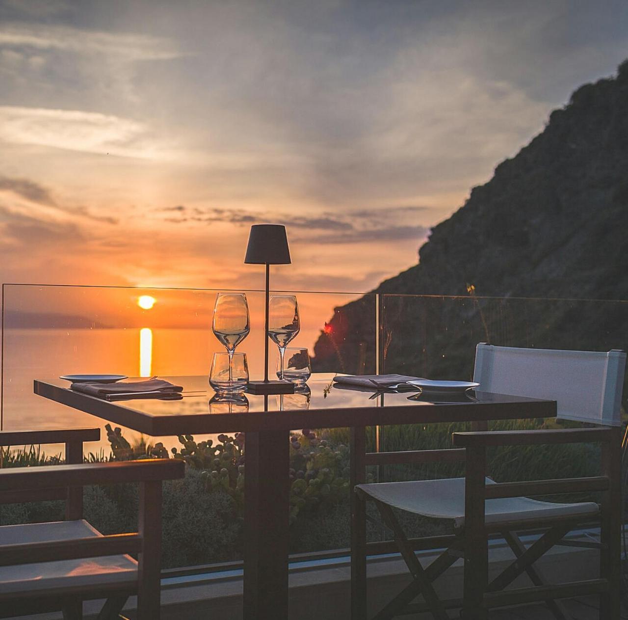 Ngonia Bay Boutique Hotel Milazzo Luaran gambar